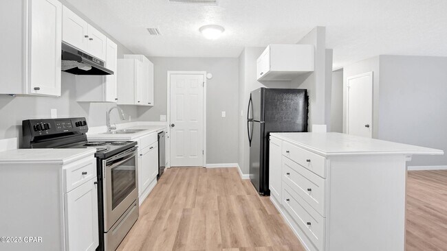 Photo - 1028 Spring Ave