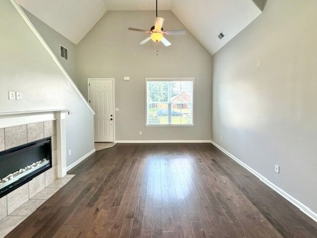 Photo - 150 Clay Hills Dr Unit 1