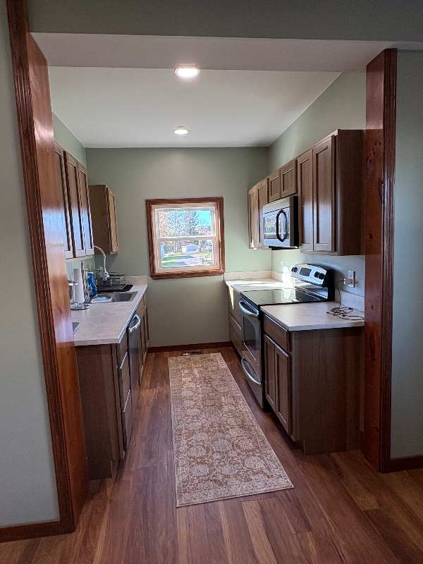 Photo - 73 Martin Ave