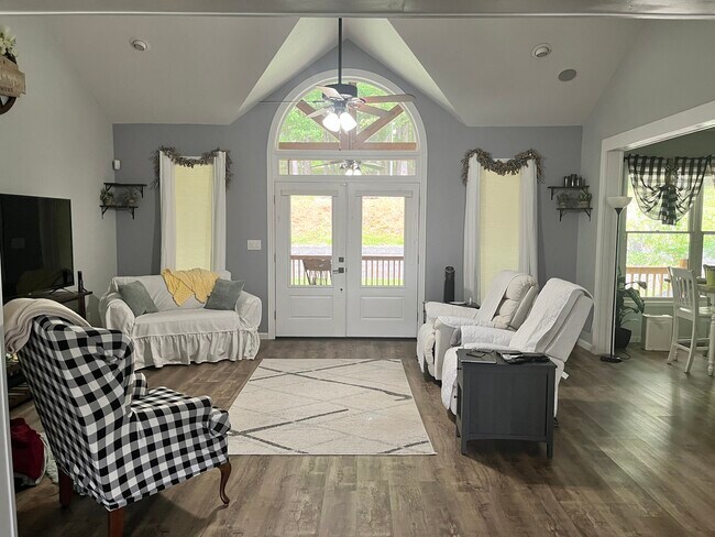 Photo - 157 Twilight Trail