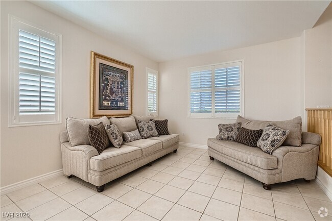Building Photo - 1824 Summit Gate Ln Rental