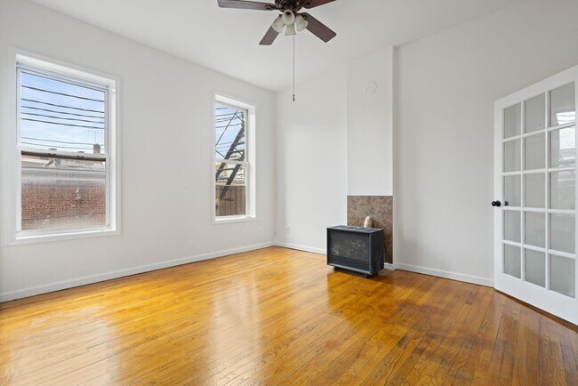 Building Photo - 10 N Broadway Unit 101 Rental