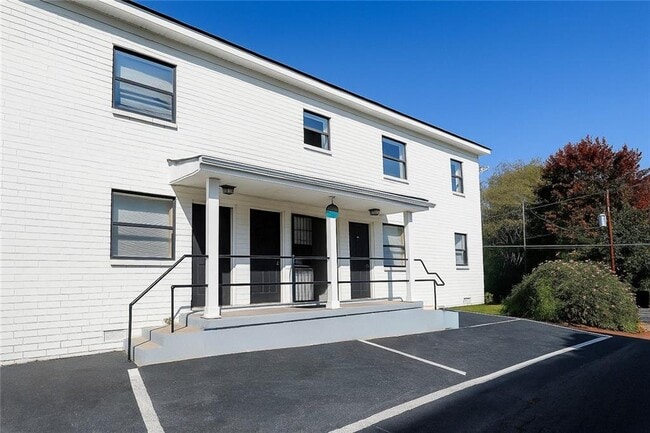 Building Photo - 953 Washington St SW Unit 2