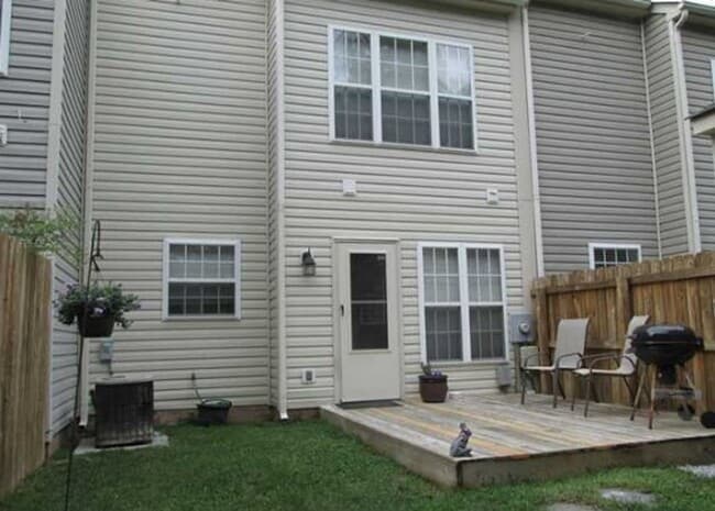 Photo - Perfect townhome for rent!