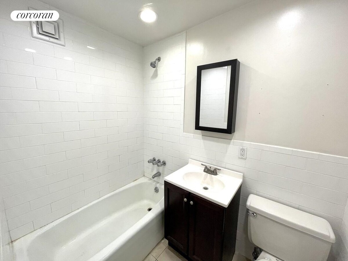 Photo - 1674 3rd Ave