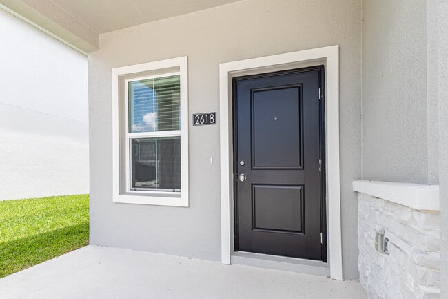 Photo - 2618 Skyline Loop