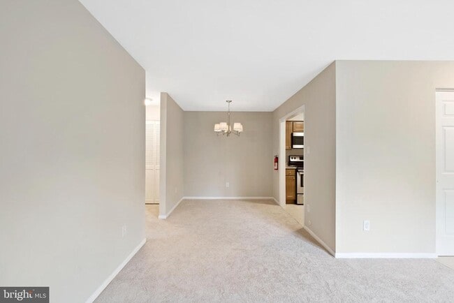Photo - 2037 Lucas Ln