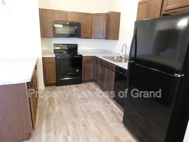 668 Brookwillow Dr Unit 8