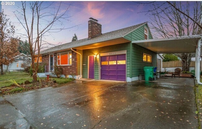 Photo - Spacious Home Near University of Portland