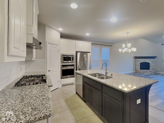 Photo - 1424 Bird Cherry Ln