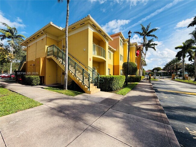 Photo - 7320 NW 114th Ave Unidad 103