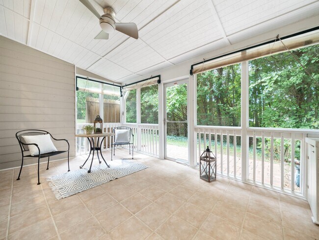 Photo - 313 Silverberry Ct