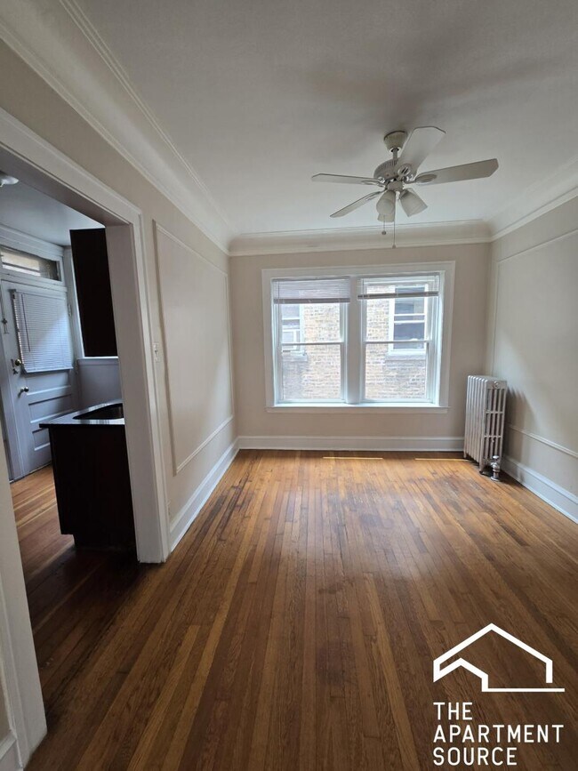 Photo - 1924 W Morse Ave Unit 3N