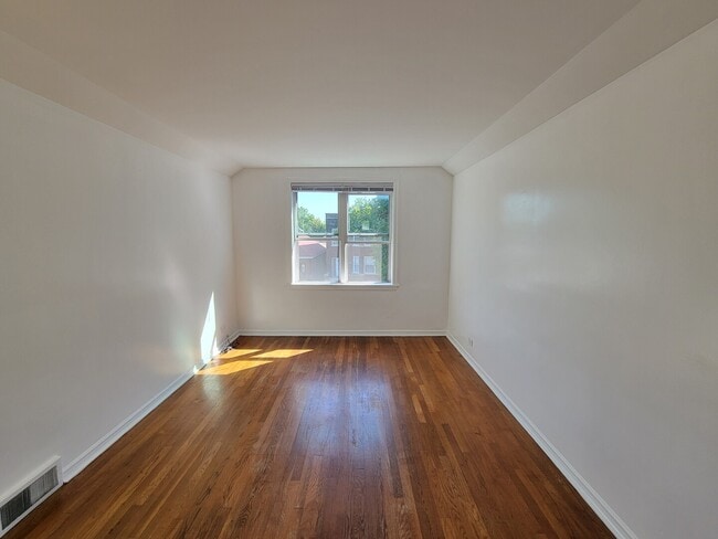 Photo - 4048 N Marmora Ave
