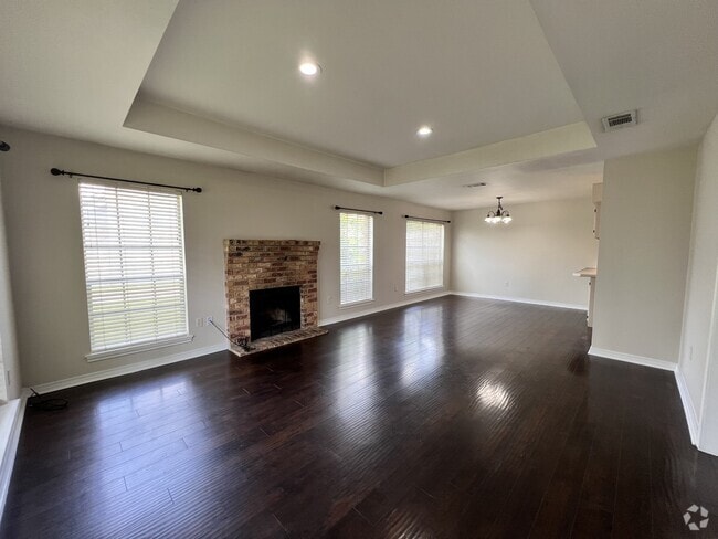 Building Photo - 11457 Talton Ave Rental
