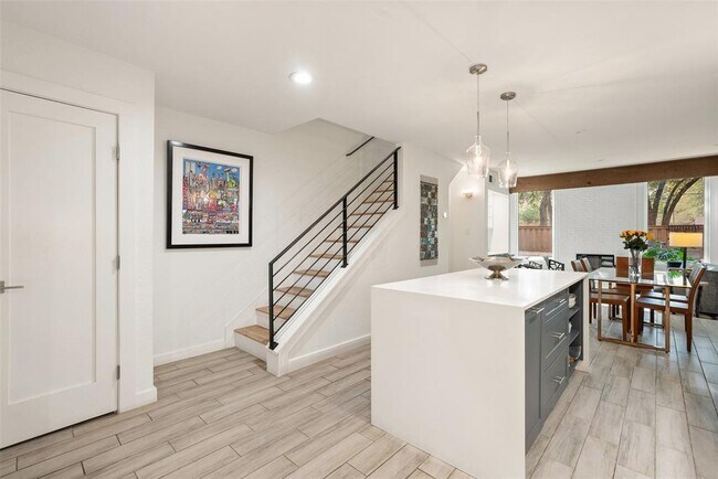 Photo - 8304 Summerwood Dr