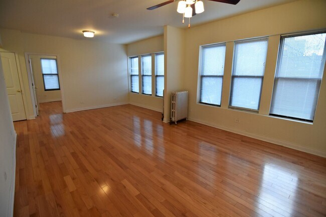 720 W Grace St Unit 3S