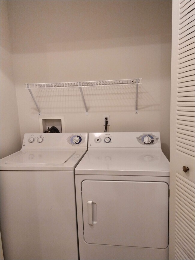 A & C Units: Washer & Dryer
