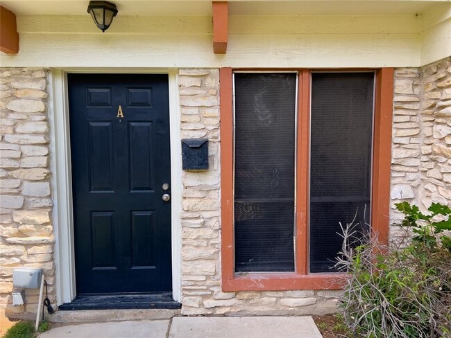 Photo - 7206 Creekside Dr Townhome