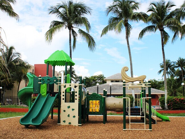 Juegos infantiles - Inverrary 441 Apartments