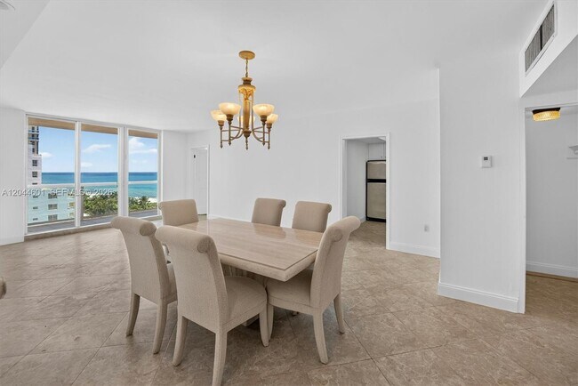 Photo - 5001 Collins Ave Unit 9H