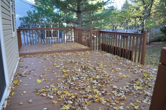 Photo - 15 Whispering Dr