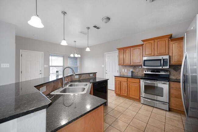 Photo - 1121 Laredo Dr