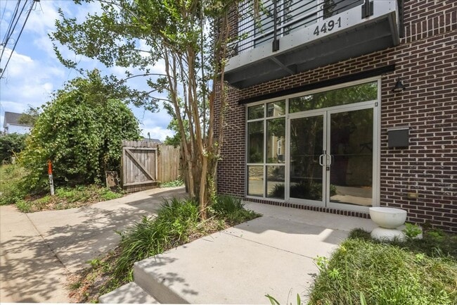 Photo - 3 Bedroom Townhome in All Saints District!...