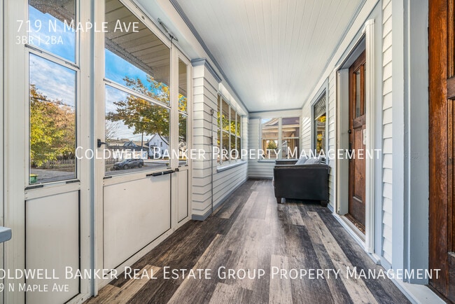 Photo - 719 N Maple Ave