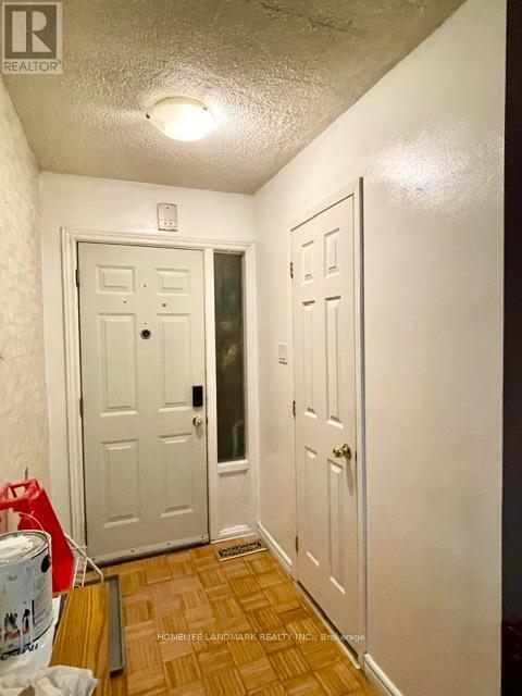 Photo - 3025 Cedarglen Gate