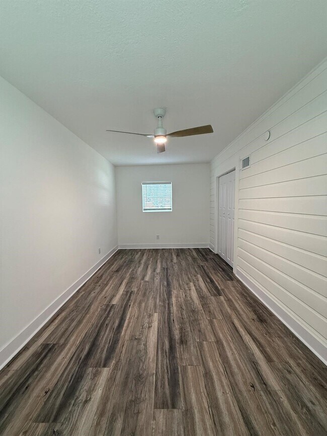 Photo - 705 Stanford St