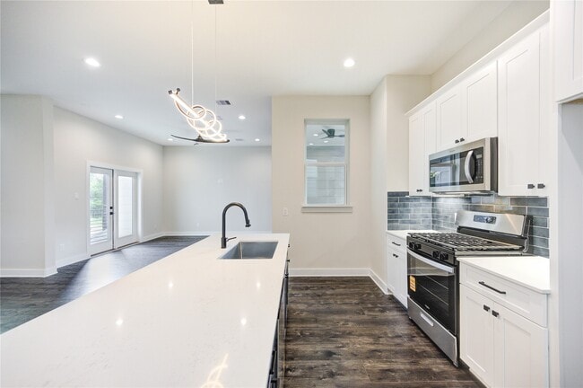 Photo - 3406 Rawley St