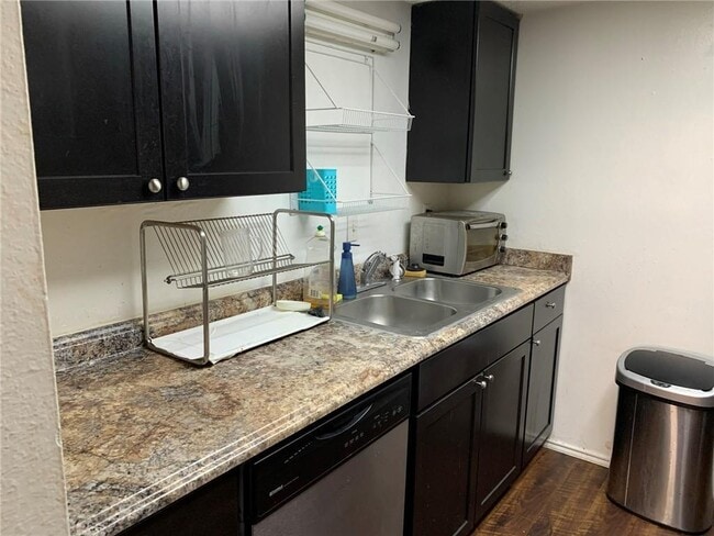 Photo - 2401 Leon St Unit 310