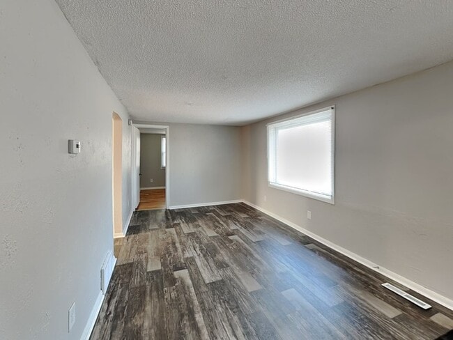 Photo - 5415 Emerson Ave N