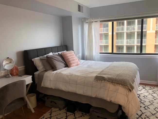 Photo - 1301 N Courthouse Rd Unidad 1214