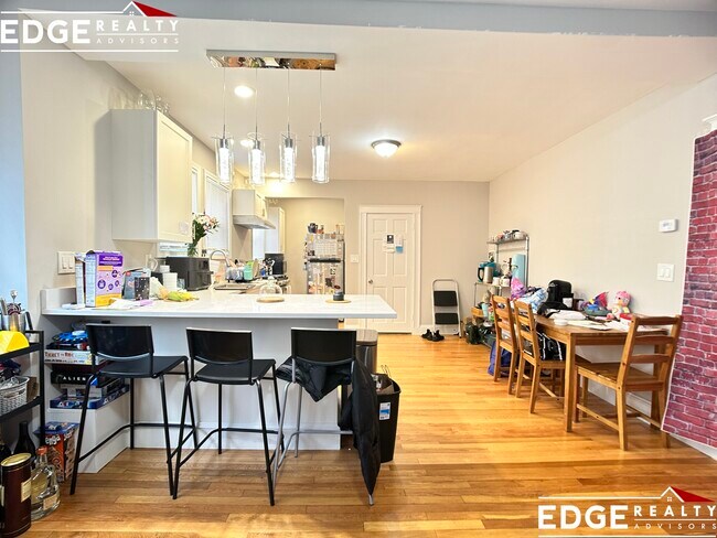 Photo - 8 Donnybrook Rd Unit 1