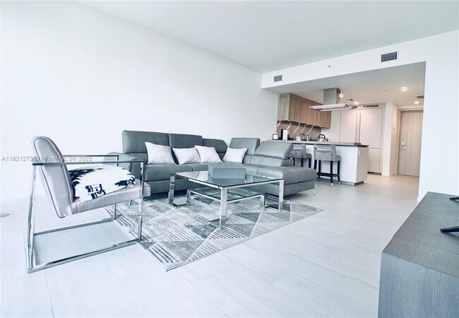 Building Photo - 1000 Brickell Plaza Unit 4504 Rental