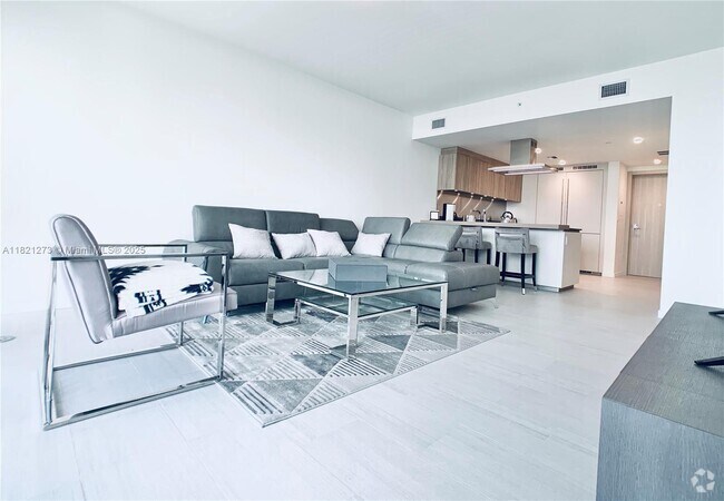 Building Photo - 1000 Brickell Plaza Unit 4504 Rental
