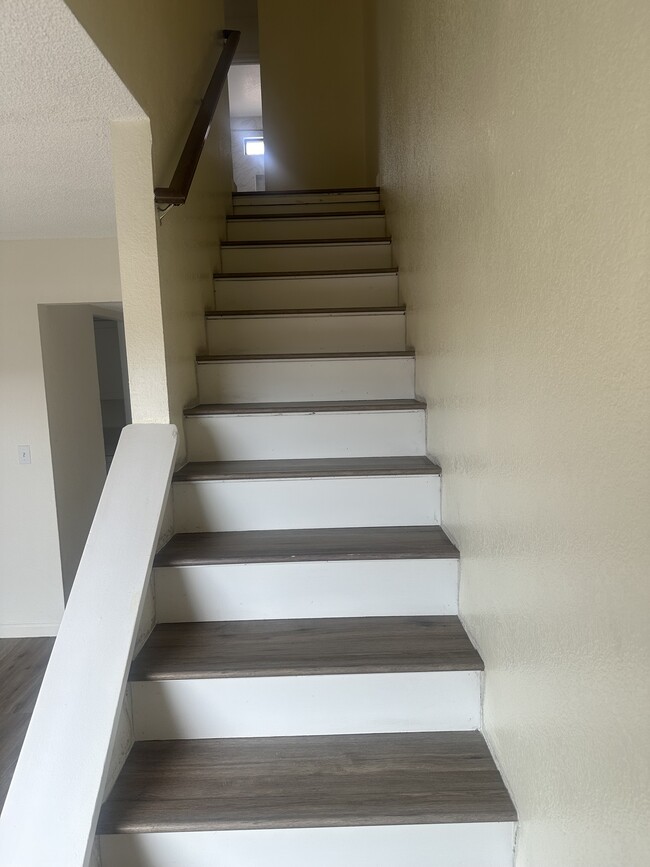 Photo - 13910 Lear Blvd