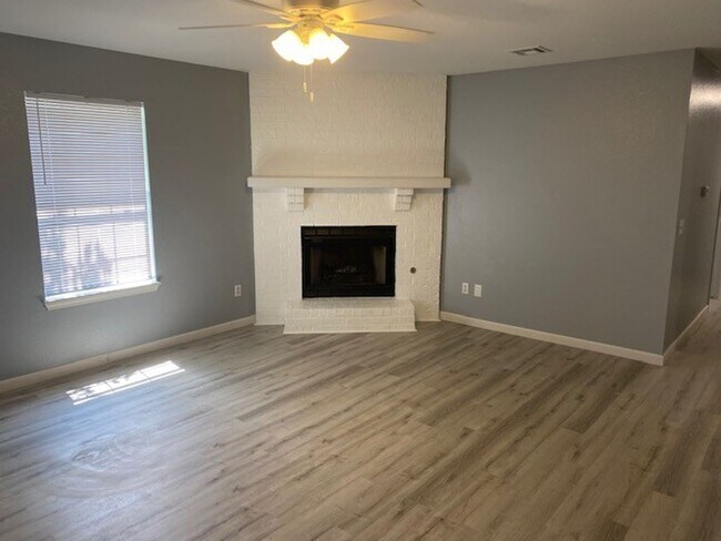 Photo - 126 Killdeer Dr