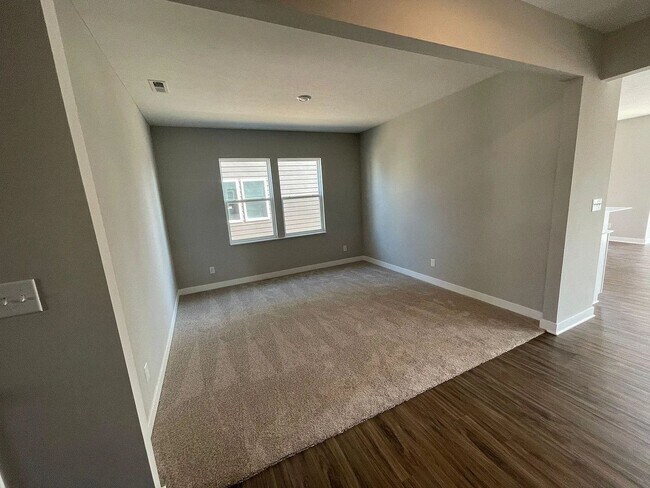 Photo - 17195 Seaboard Pl