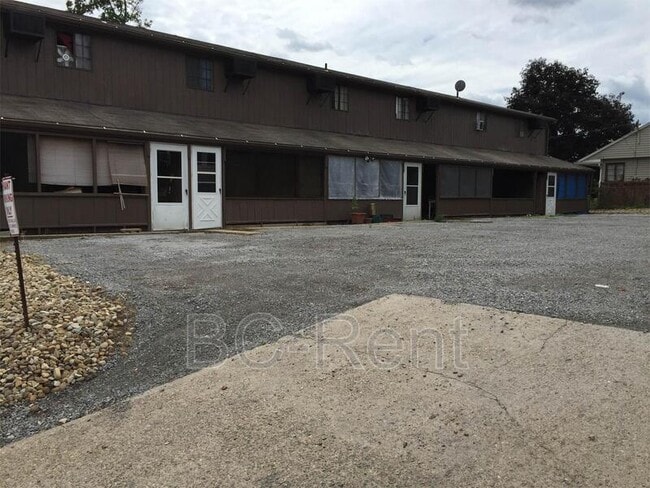 Photo - 230 W Madison St