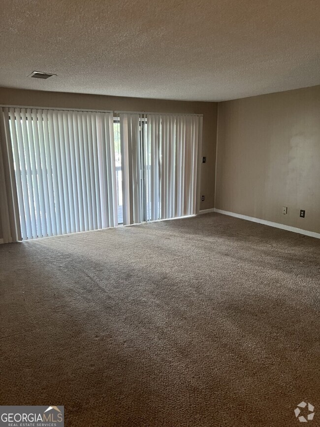 Building Photo - 3575 Oakvale Rd Unit 706 Rental