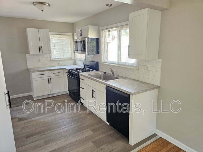 Photo - 26926 Dover Ave