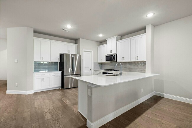 Photo - 2807 Woodland Ct