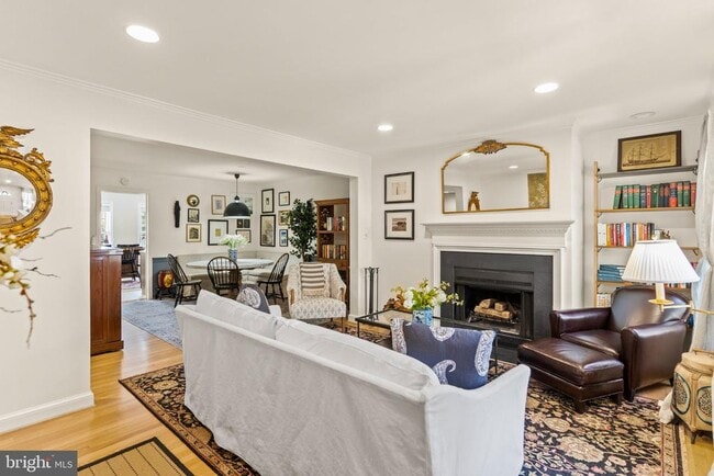 Photo - 2302 Sanford St