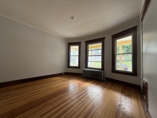 635 Myrtle Ave