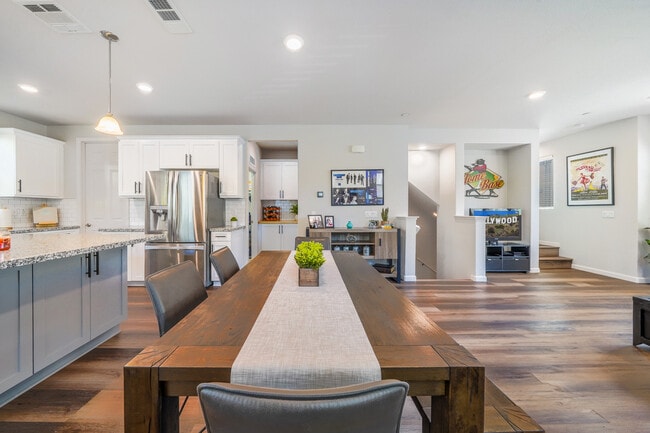 Photo - 14125 Oak Ln