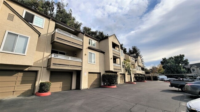 Photo - 680 Dartmore Ln Unit 259