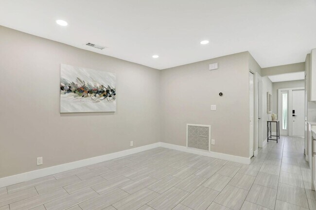 Photo - 1035 NW 5th Ave